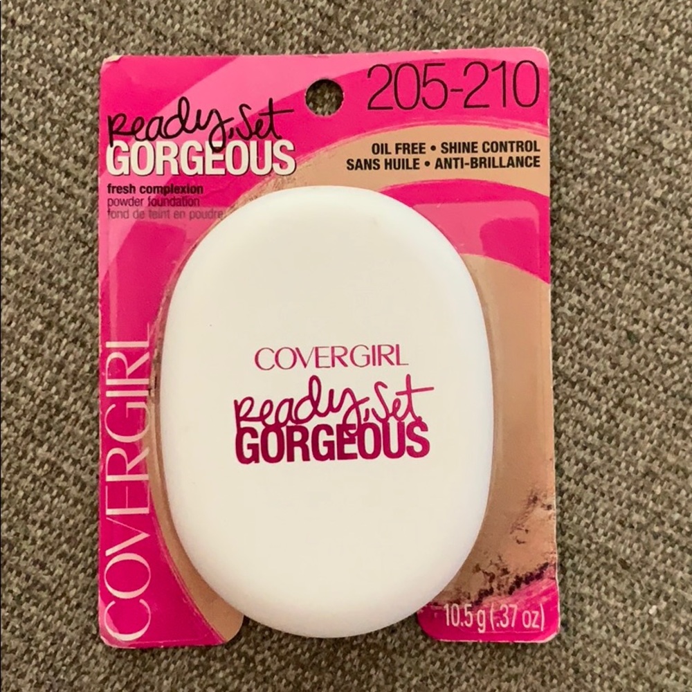 Covergirl Ready Set Gorgeous powder foundation